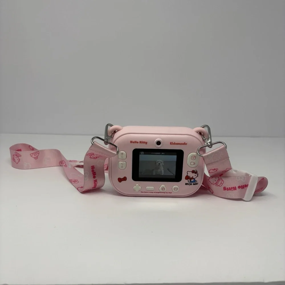 Kidamento Hello Kitty Kids Digital Camera Photo & Video Pink w/ 32GB SD Card